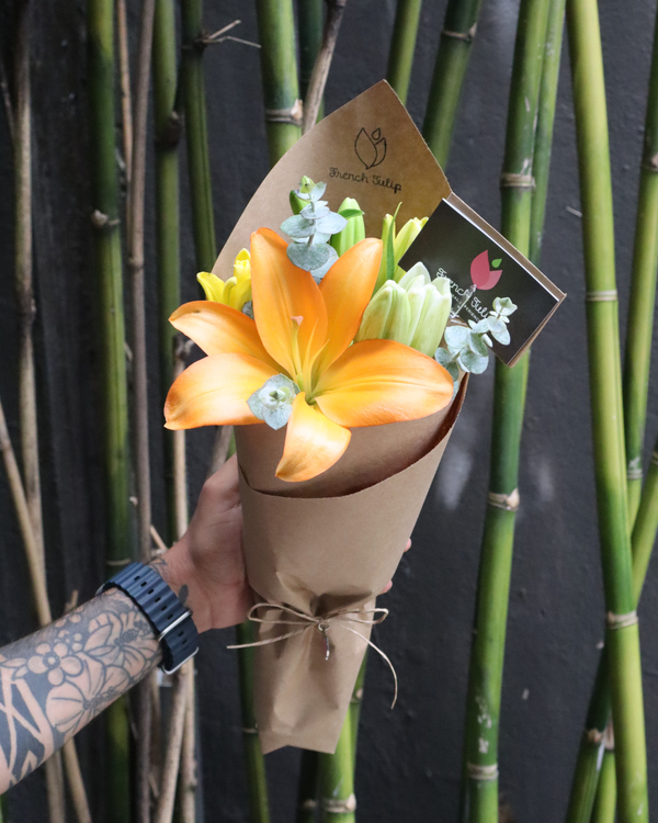 Lily Breeze | Simple Bouquet