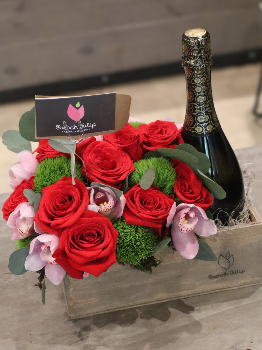 Elegant Cheers w. Free Bottle